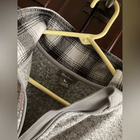 Women’s Eddie Bauer size medium, half zip - Picture 2 of 6